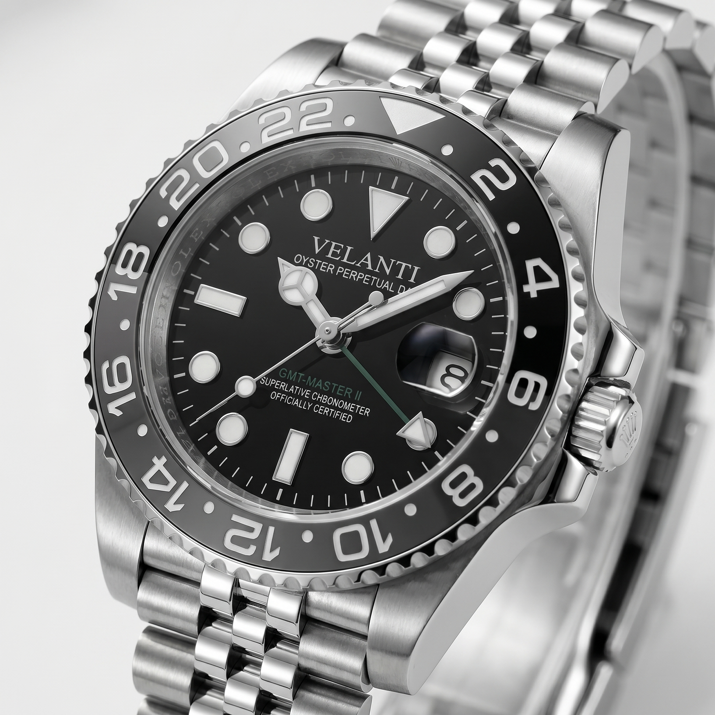 GMT-style custom automatic watch, Velanti Milano Gmtvel Bruce Wayne, watch detail photo