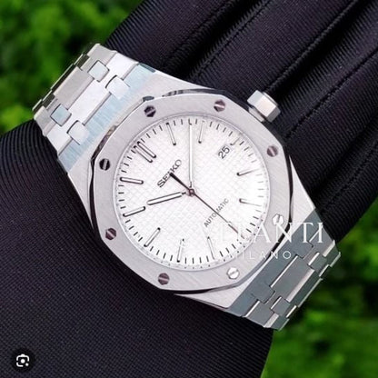 Royal Seikoak | White