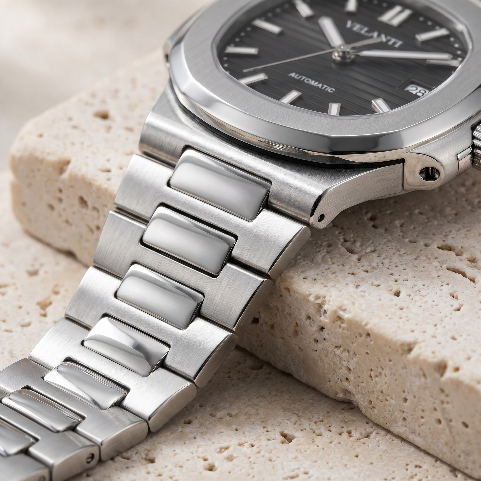 Nautilus-style custom mod watch, Velanti Milano Nautvel Black, product photo 4
