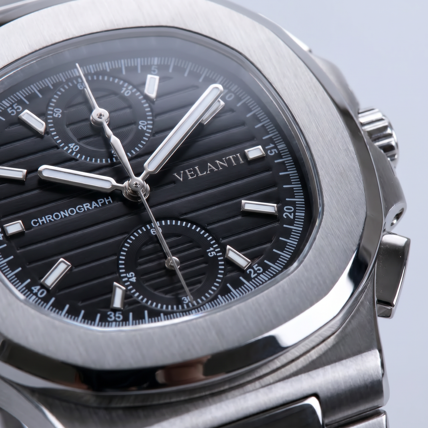 Nautilus-style custom chronograph watch, Velanti Milano Nautvel Chrono Black, product photo 3