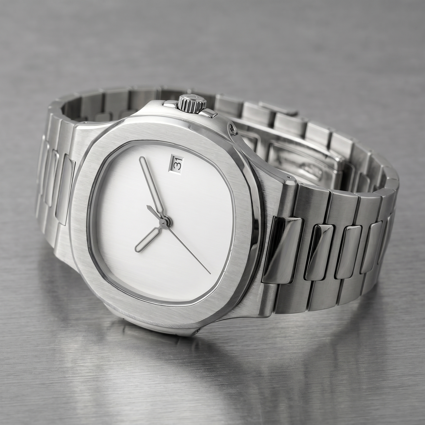 Nautilus-style custom automatic watch, Velanti Milano Nautvel Minimalist Silver, bracelet detail photo