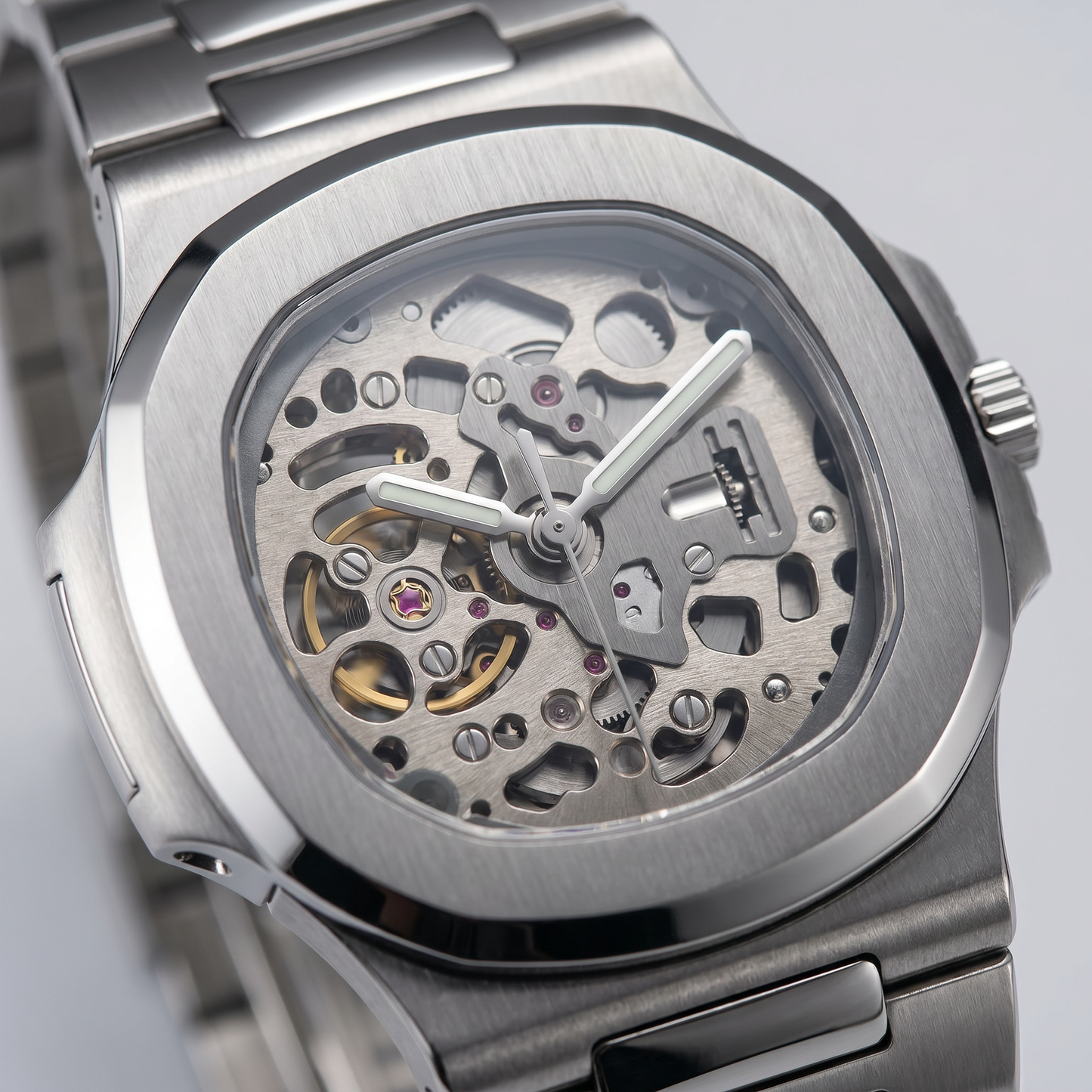 Nautilus-style custom mod watch, Velanti Milano Nautvel Skeleton, product photo 3