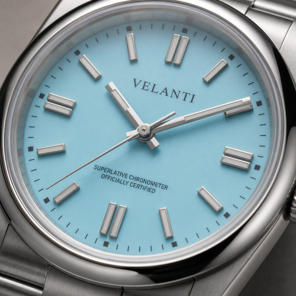 Explorer-style custom automatic watch, Velanti Milano Oystvel Tiffany Blue, dial close-up
