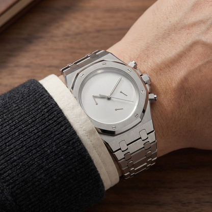 Royal Oak-style custom chronograph watch, Velanti Milano Royal Veloak Chrono Silver Minimalist, product photo 11