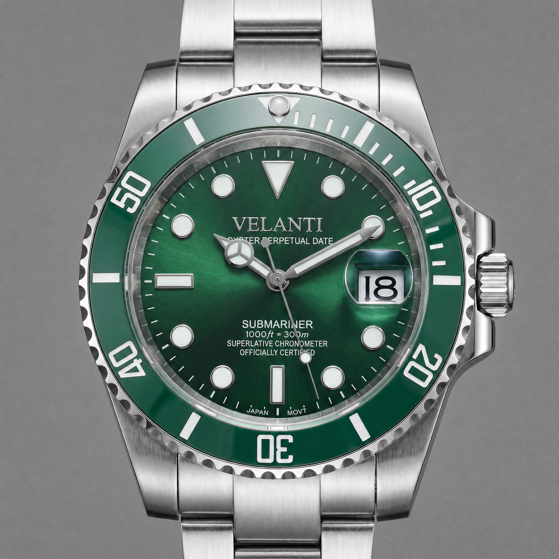 Submariner-style custom automatic watch, Velanti Milano Velmariner Hulk, watch detail photo