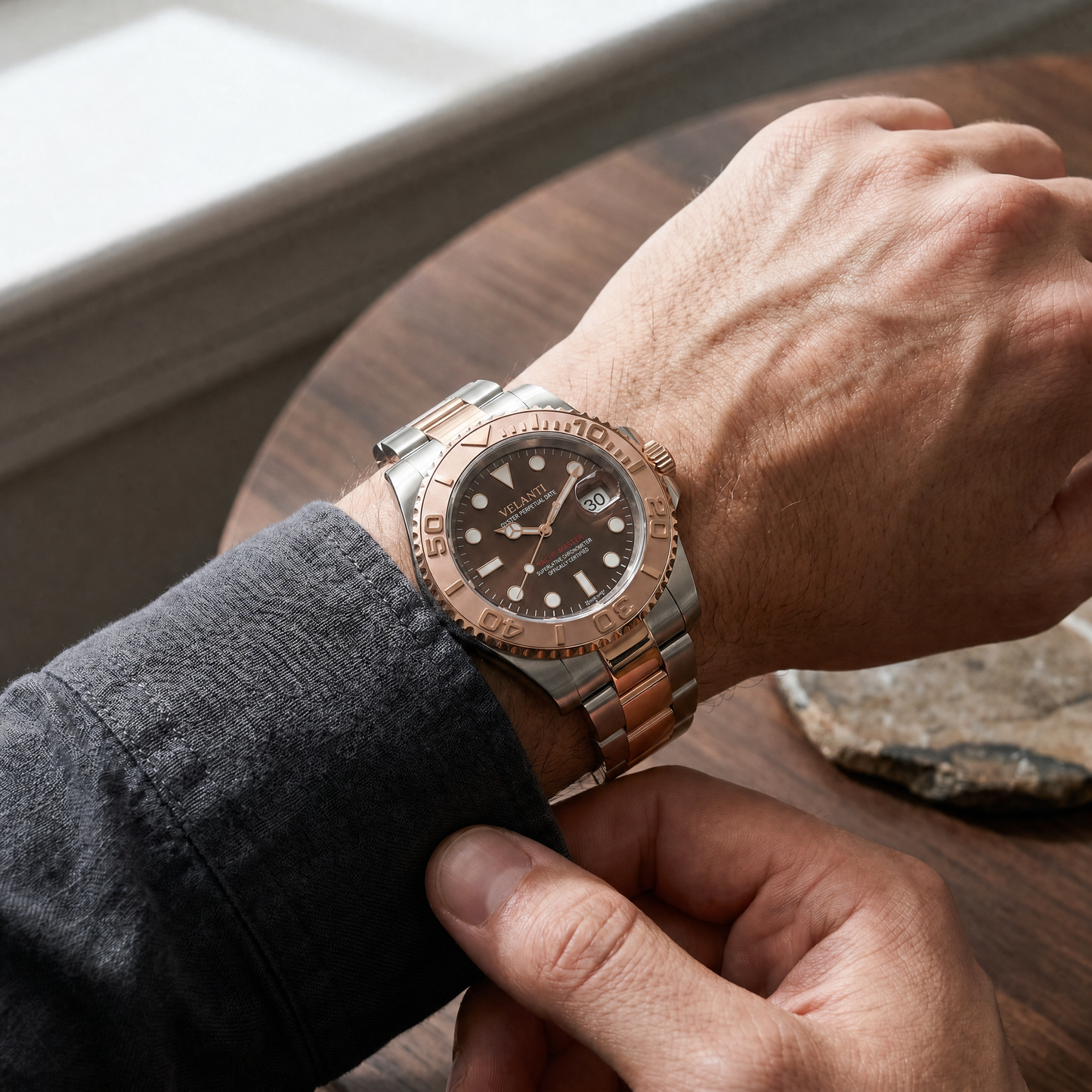 Submariner-style custom mod watch, Velanti Milano Velmariner Rose Gold worn on wrist photo 3