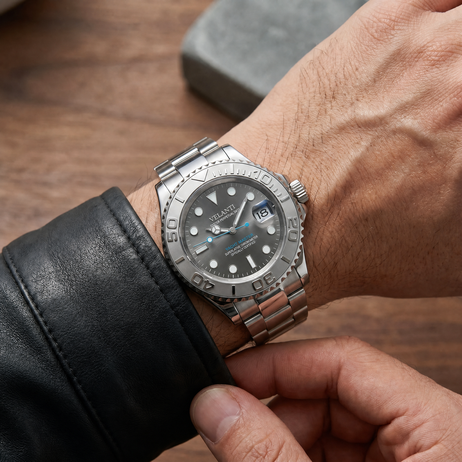 Submariner-style custom mod watch, Velanti Milano Velmariner Silver worn on wrist photo 4