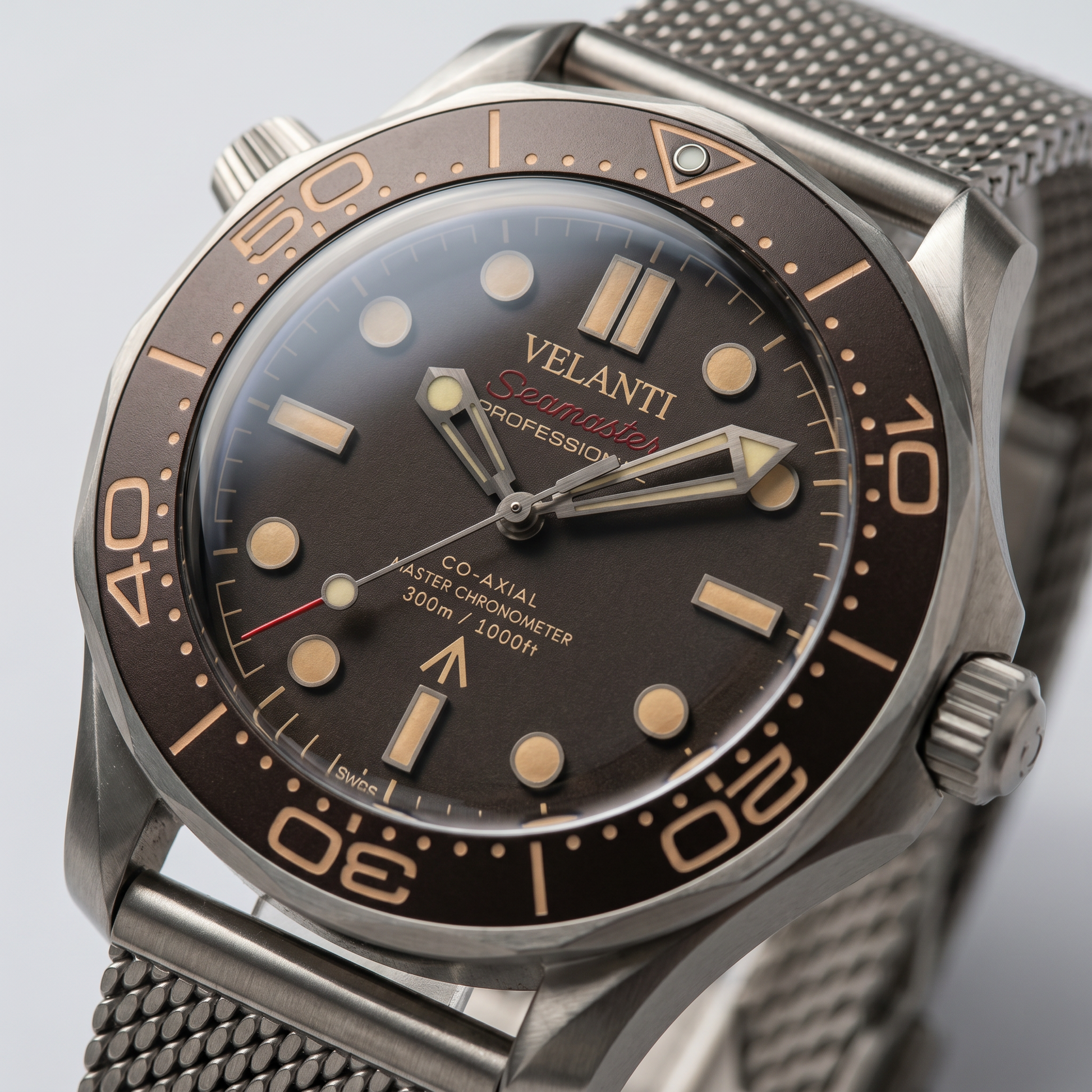 Seamaster-style custom mod watch, Velanti Milano Velmaster James Bond 007, product photo 3