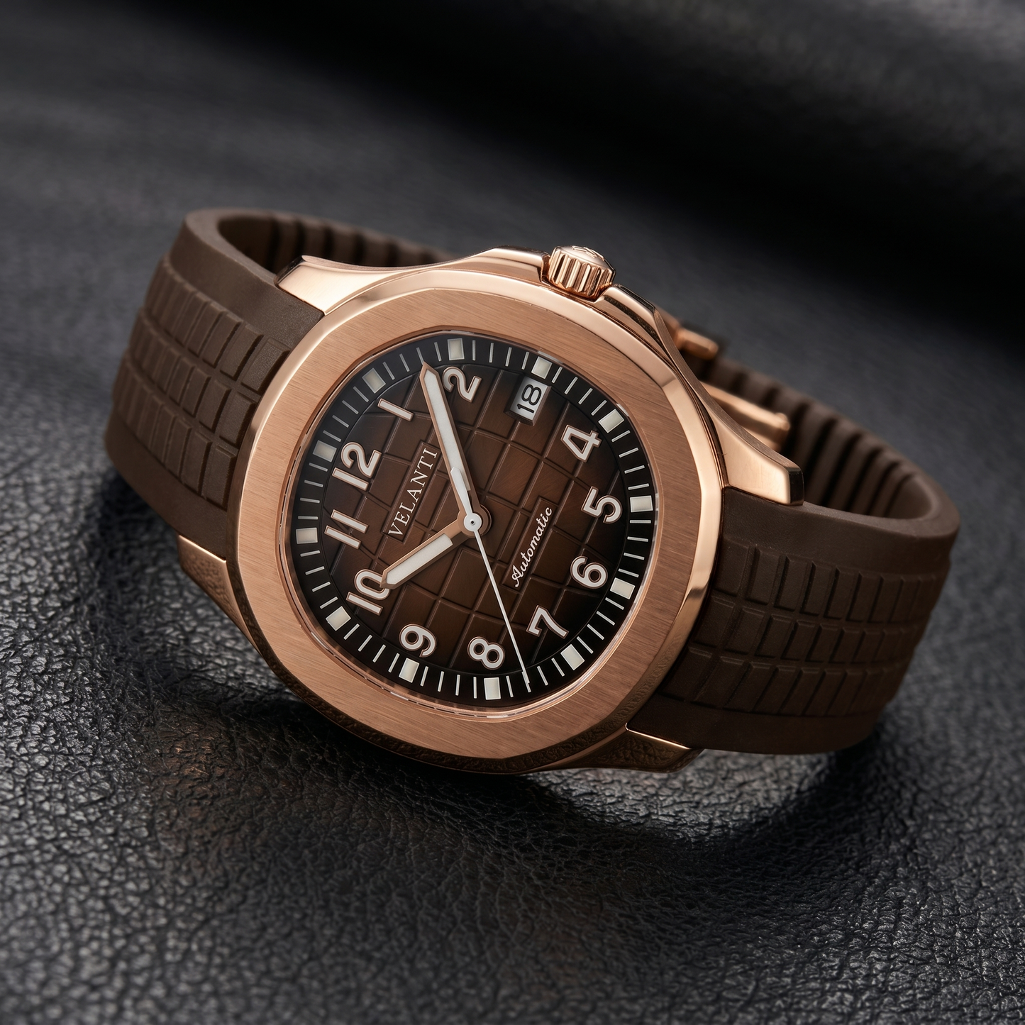 Aquanaut-style custom automatic watch, Velanti Milano Velnaut Brown (Rose Gold), bracelet detail photo